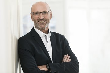 Dr. Jörg Kandels Dr. Jörg Kandels